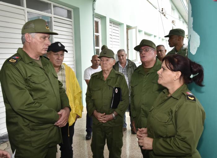 Díaz-Canel en Pinar del Río huracán Ian