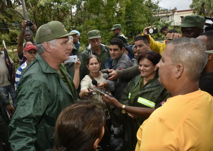 Díaz-Canel en Pinar del Río huracán Ian