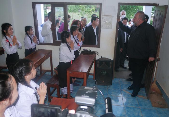 solidaridad entre Cuba y Laos