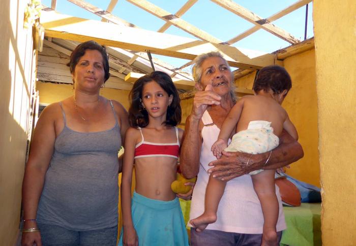 En Viñales se han contabilizado hasta el momento más de 3 400 viviendas afectadas. FOTOS DEL AUTOR