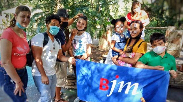 La Brigada de Instructores de Arte José Martí fue creada por Fidel el 20 de octubre de 2004. 