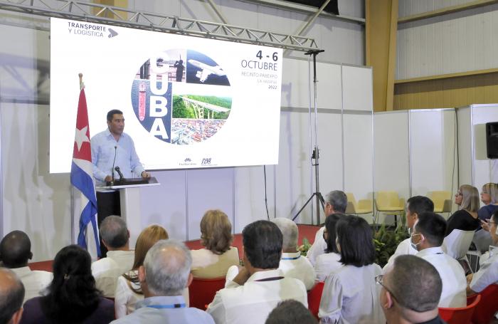 Feria Internacional Transporte y Longitica,inauracion por el Ministro de Transporte Eduardo Rodriguez Davila.