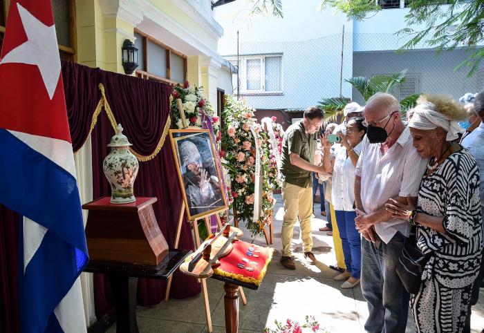 Sentido homenaje a Rogelio Martínez Furé. 