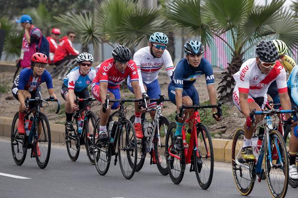 Jorge Luis González, de Cuba, compite en la final del ciclismo de ruta masculino en el Circuito San Miguel durante los VI Juegos Parapanamericanos Lima 2019, el 1 de Septiembre de 2019 en Lima, Perú. FOTO: Calixto N. Llanes/Periódico JIT (Cuba)