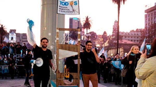 El Frente de Todos de Argentina rechazó este miércoles el fallo de la Sala de la Cámara Federal sobre la excarcelación de miembros del grupo ultraderechista Revolución Federal