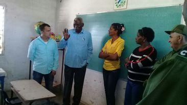 Alerta Esteban Lazo sobre demoras en los trámites con los damnificados del huracán