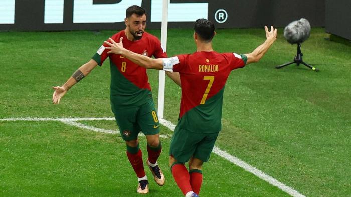 Bruno Fernandes marca doblete y clasifica a Portugal a octavos de final. 
