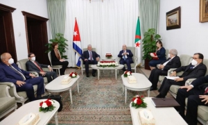 Díaz-Canel en Argelia