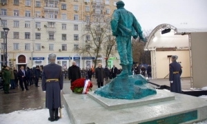 Inauguracion Monumento a Fidel en Rusia