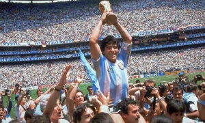 Maradona con Copa del Mundo México 1986
