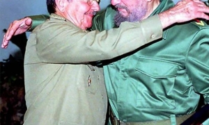 Fidel y Raúl 