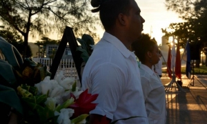 homenaje a los ocho estudiantes de medicina.