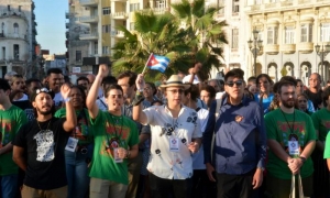 homenaje a los ocho estudiantes de medicina.