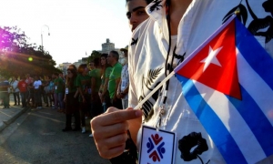homenaje a los ocho estudiantes de medicina.
