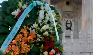 homenaje a los ocho estudiantes de medicina.