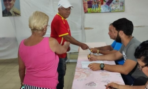 Votación en Santi Spiriitú