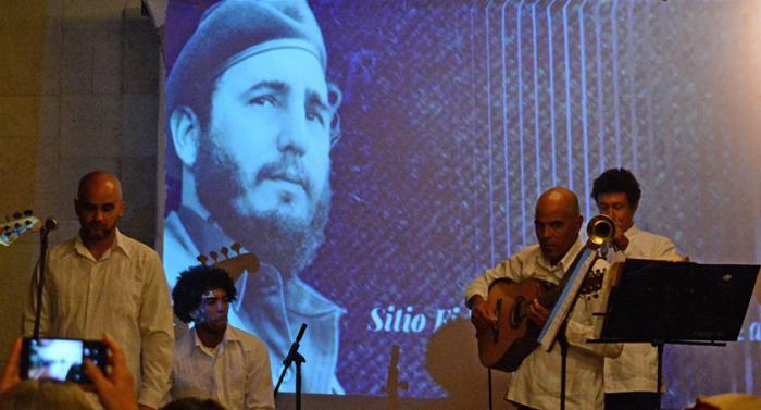 Artistas camagüeyanos rememoran tributo a Fidel