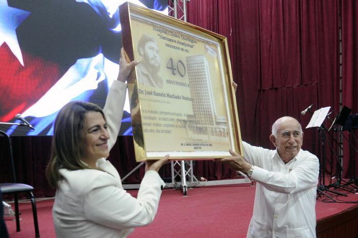 Acto por el Día de la medicina Latinoamericana