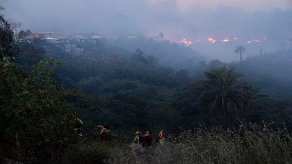 Las agencias técnicas que coordinan el combate al incendio prevén que este pueda controlarse durante este viernes.