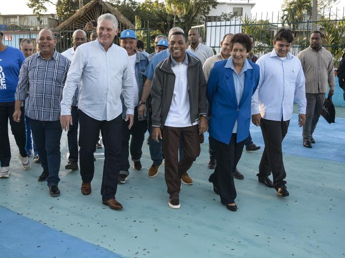 Recorrido Diaz-Canel La Habana