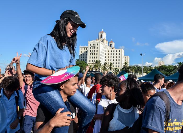 Una juventud que sueña el futuro de un proyecto social revolucionario garantiza la fortaleza del ideal fidelista. Foto: Ariel Cecilio Lemus