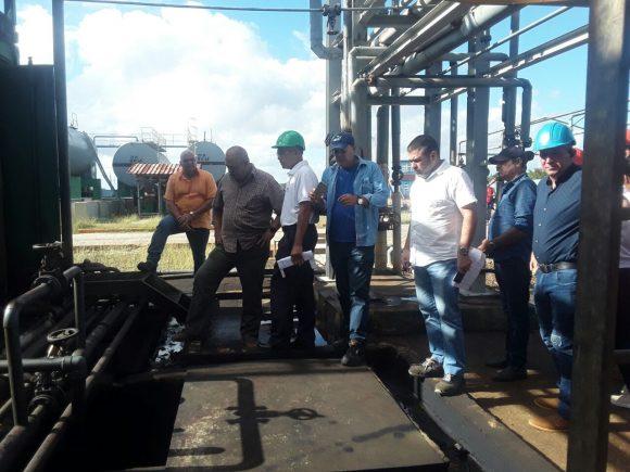 Recorrido del ministro de Energía y Minas por Cienfuegos. 