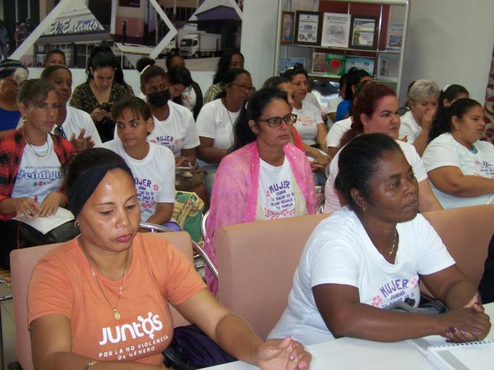 	Encuentro Amarelle Boué en Cienfuegos este martes, fotos Julio Martínez Molina (2).JPG