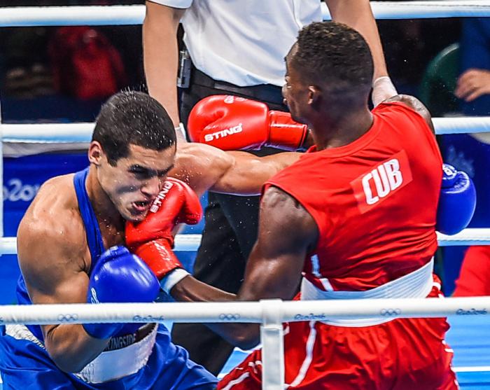 El boxeador cubano Julio Cesar La Cruz(rojo), división 81 Kg , VÁZQUEZ HERNÁNDEZ/