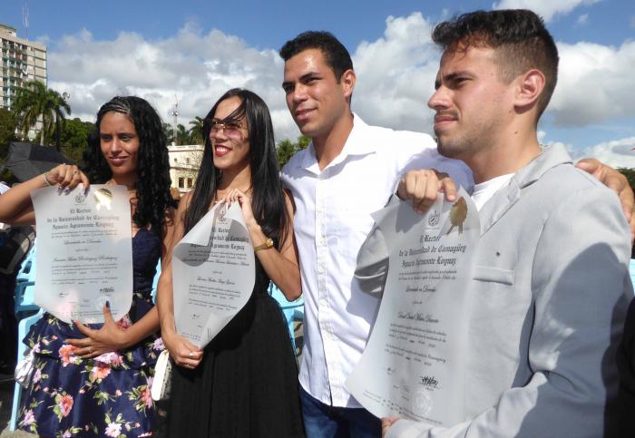 Graduación Universidad Camaguey