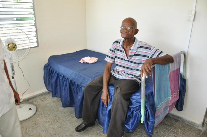 El servicio permite gestionar una atención personalizada que pueda mejorar las condiciones de seguridad y compañía en la vida cotidiana de las personas a las que va dirigido.