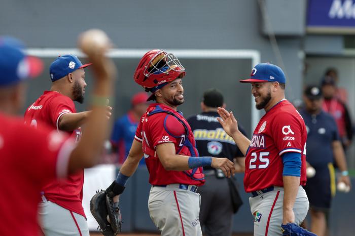 FOTOS Serie del Caribe - Cuba vs Dominicana (Juego 2)