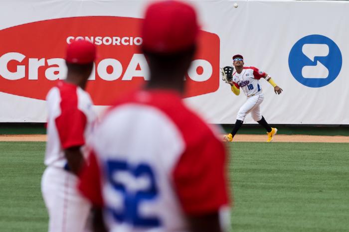 FOTOS Serie del Caribe - Cuba vs Dominicana (Juego 2)