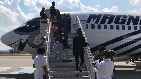 Realizan operaciones de devolución de migrantes irregulares desde Islas Caimán, Bahamas y por Servicio de Guardacostas de EE.UU.
