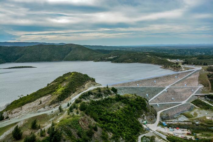 El dique de la Levisa se levanta con la misma tecnología de construcción empleada en la presa Mayarí (en la imagen). Foto: Juan Pablo Carreras 