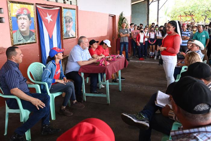 Primer Ministro en Gibara