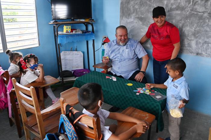 Primer Ministro en Gibara