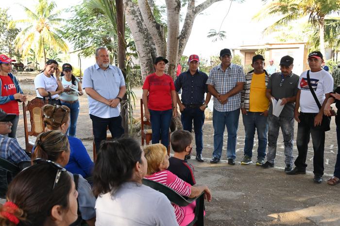 Primer Ministro en Gibara