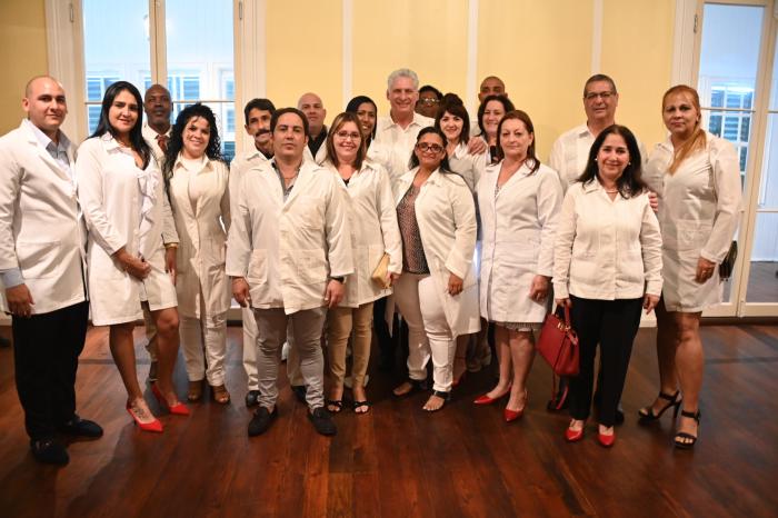 MEDICOS