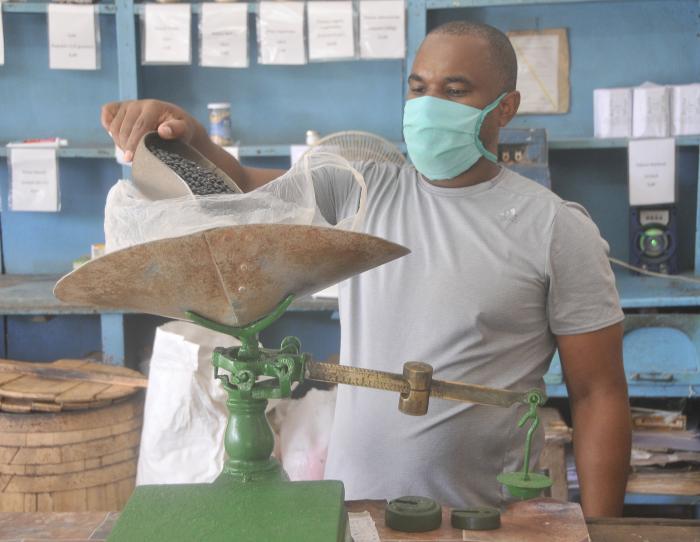 Distribución de la canasta familiar normada