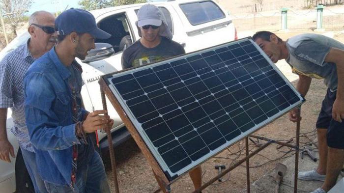 Proceso de montaje de la estación Automática en Punta Alegre, norte de Ciego de Ávila