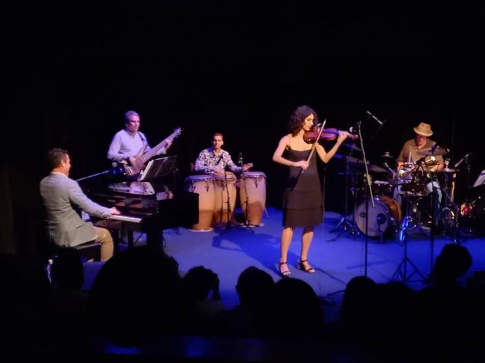 Presentación del disco Live in Havana de Alejandro Falcón y Cubadentro, junto a otros invitados, en el Teatro del Museo de Bellas Artes. Arte cubano. Foto: Talía Castro