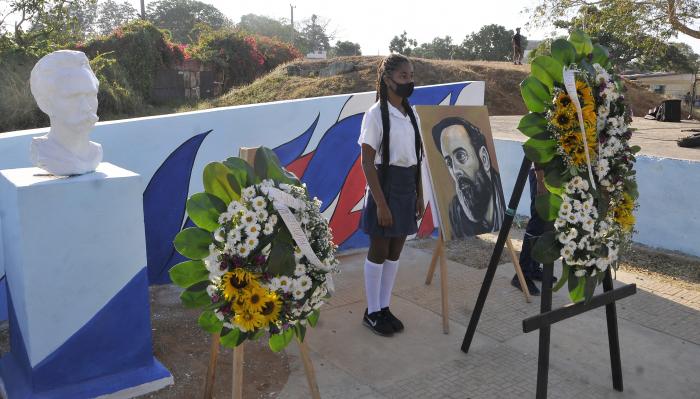 Acto de homenaje al Comandante Manuel Piñero.