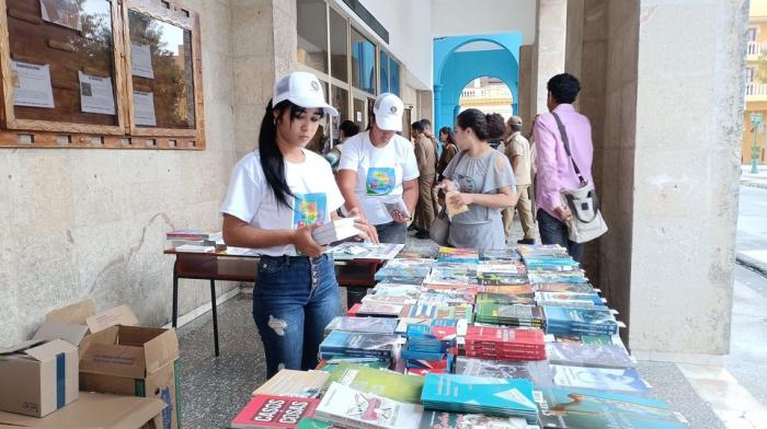 Durante la Feria del Libro en Granma se pondrán a disposición de los lectores unos 335 títulos y más de 80 000 