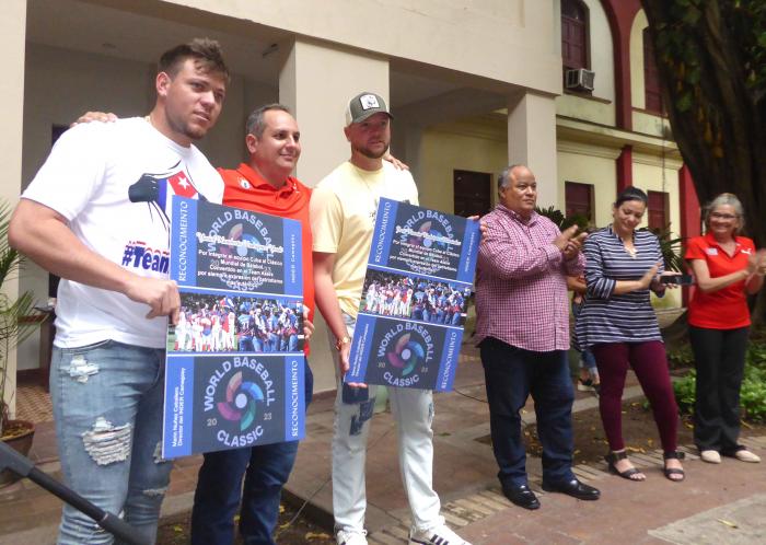 Recibimiento a peloteros