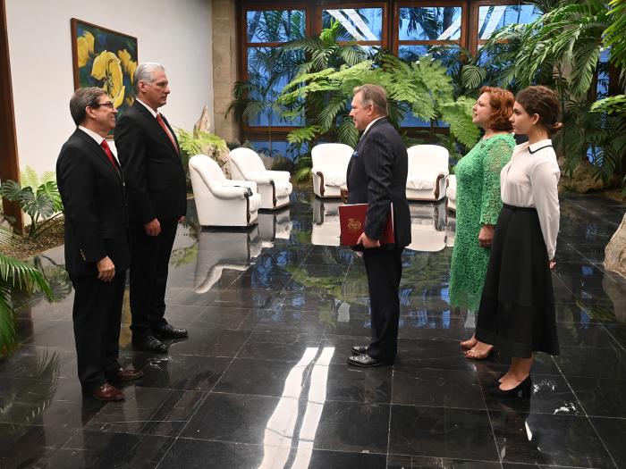 Recibió Díaz-Canel las Cartas Credenciales de nuevos embajadores
