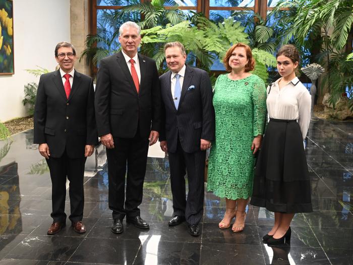 Recibió Díaz-Canel las Cartas Credenciales de nuevos embajadores