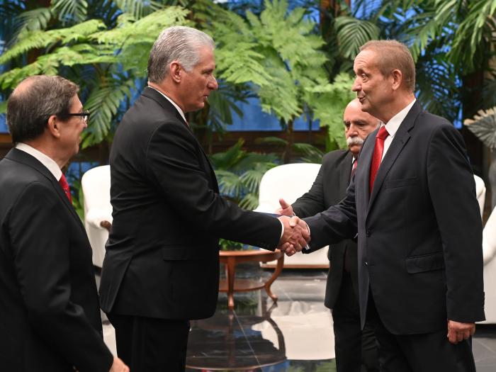 Recibió Díaz-Canel las Cartas Credenciales de nuevos embajadores