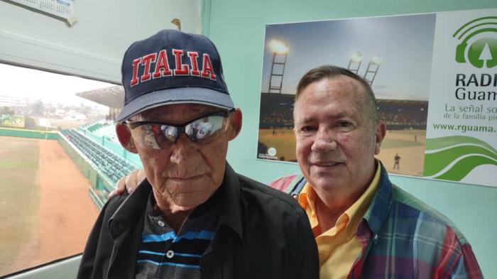Sebastian Ferrer Pimienta y Julio Duarte Alonso constituyen una cátedra de la narración deportiva en Pinar del Río.