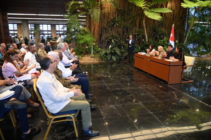 Presentacion del Libro de Guillermo Garcia Fria.