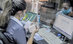 Banco Popular de ahorro, sucursal 23 y P, Vedado Plaza
